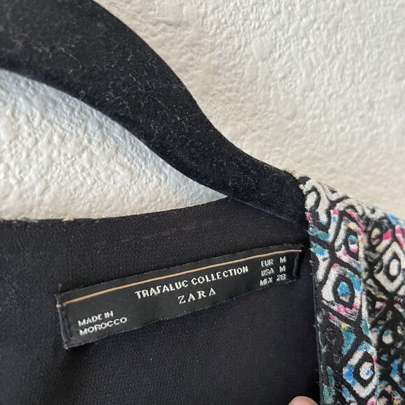 Zara Trafaluc Top Blouse Size Med Geometric Patterned Keyhole Tie Sides Boho - Picture 2 of 12